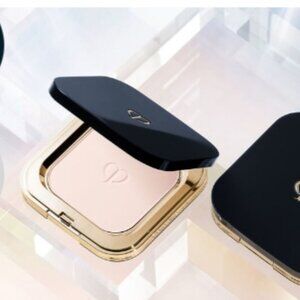 Cle de Peau Refining Pressed Powder
